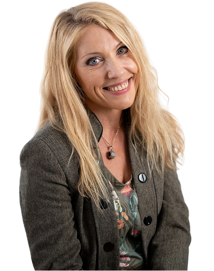 Mariana Krasteva, digital marketing strategist and founder of DEMA Marketing